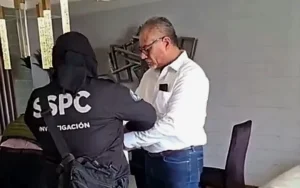Exdirector de la Policia de Mexicali durante operativo de detencion