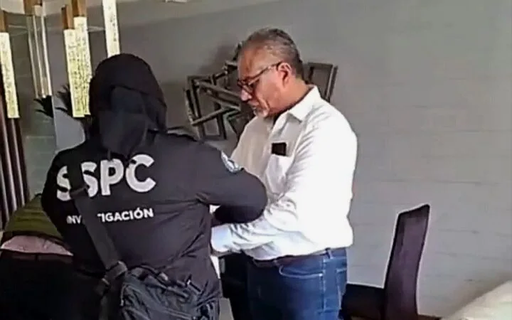 Exdirector de la Policia de Mexicali durante operativo de detencion