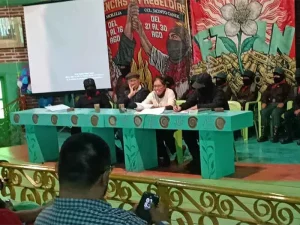 Mesa inaugural del encuentro internacional convocado por el EZLN en San Cristobal de Las Casas