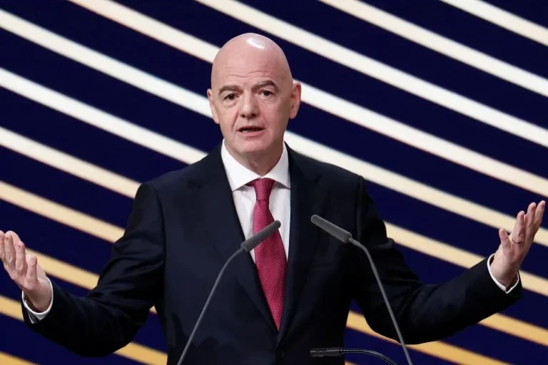 Gianni Infantino habla durante un acto de FIFA