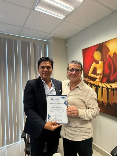 Manuel Sierra Cuesta recibe reconocimiento del INEF