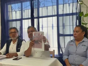 Representantes de transportistas durante conferencia en Comitán