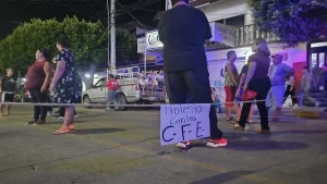 Calles de Tuxtla Gutierrez durante un reporte sobre interrupciones de energia electrica