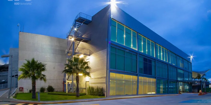 Imagen de contexto del centro de datos KIO en Queretaro mencionado en InnovaFest