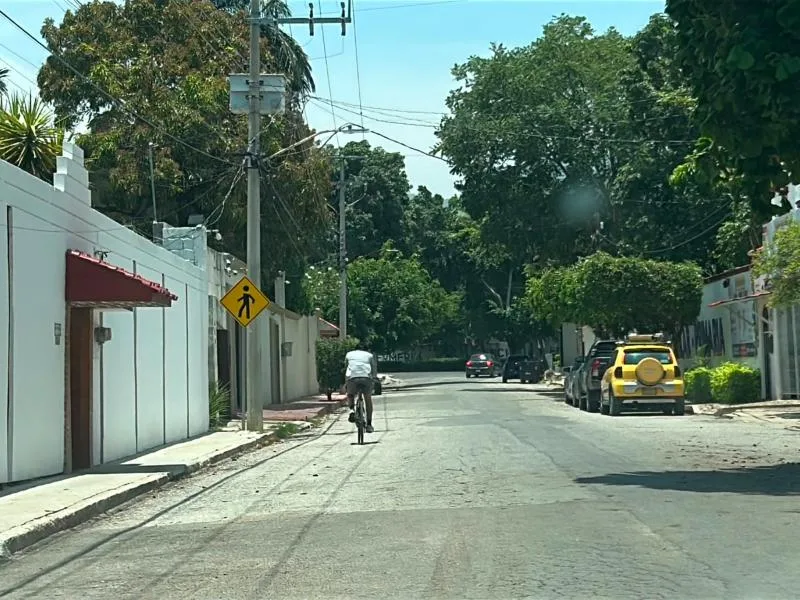 Personas usan bicicletas durante un conteo ciclista en Tuxtla Gutierrez