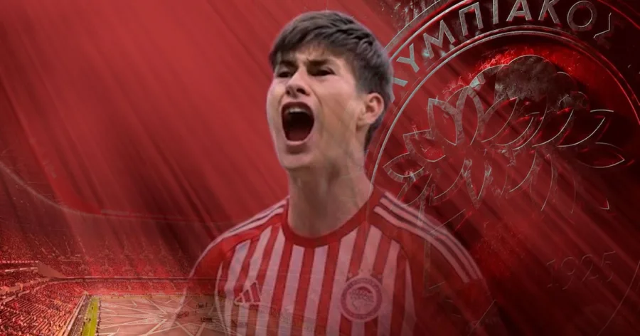 Armando González con Olympiacos