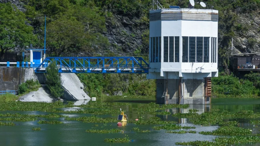 Instalación hidráulica del Sistema Cutzamala con agua almacenada