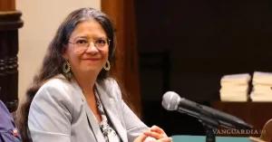 Carmen Ávila, ganadora del Premio Nacional de Poesía Óscar Oliva 2026