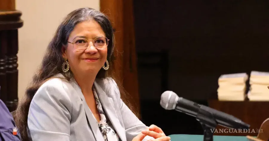 Carmen Ávila, ganadora del Premio Nacional de Poesía Óscar Oliva 2026