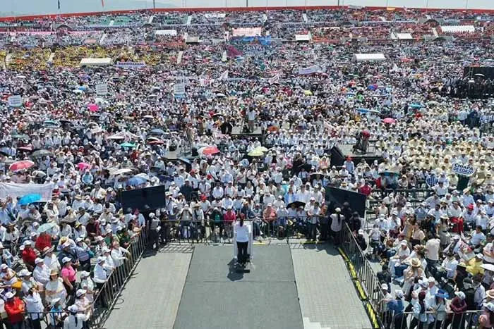 Claudia Sheinbaum durante un acto público en el Estadio Víctor Manuel Reyna de Tuxtla Gutiérrez