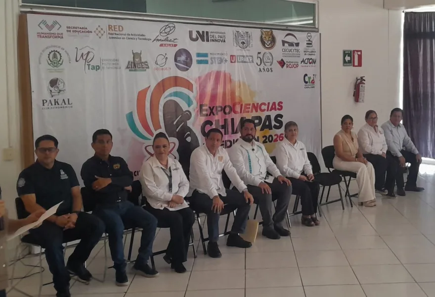 Participantes en la presentación de ExpoCiencias Chiapas en Tapachula
