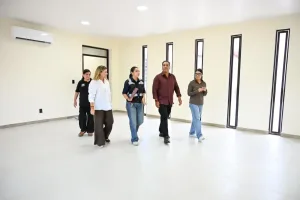 Autoridades estatales recorren instalaciones de albergues del DIF Chiapas en Tuxtla Gutiérrez