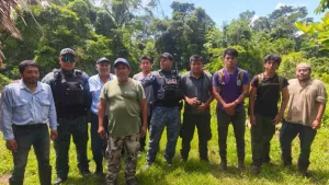 Personal participante en el rescate de seis personas en la Selva Lacandona