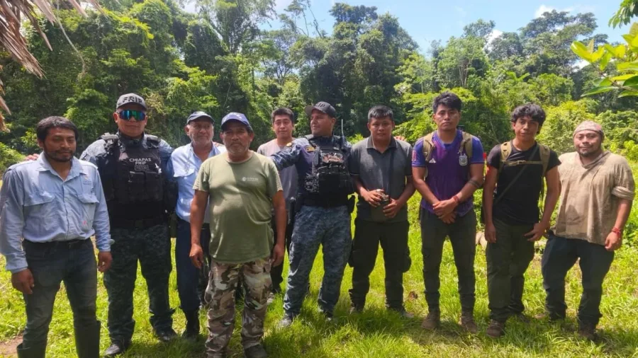 Personal participante en el rescate de seis personas en la Selva Lacandona