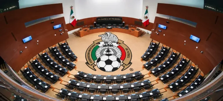 Senado de la República durante el anuncio del foro sobre ascenso y descenso en el futbol mexicano