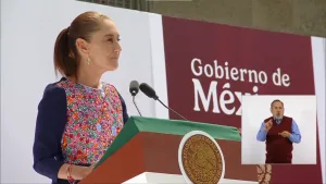 Claudia Sheinbaum durante su mensaje en el Zócalo de la Ciudad de México