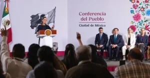 Claudia Sheinbaum durante la conferencia matutina del 2 de octubre de 2026