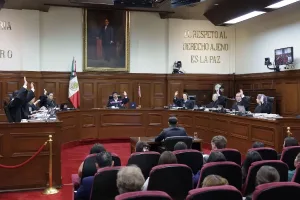 Pleno de la Suprema Corte durante la sesión sobre regulación alimentaria escolar