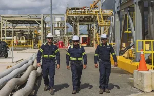 Personal recorre instalaciones energéticas vinculadas al puerto de Matamoros