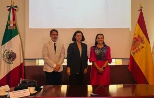 Eva Granados y Alejandra del Moral durante el encuentro de cooperación entre España y México