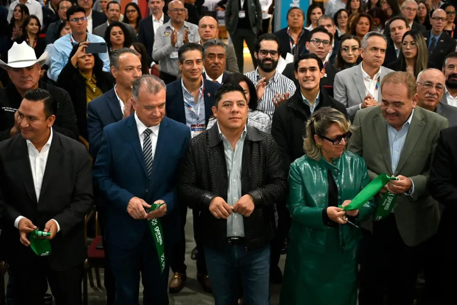 Inauguración de la Expo Potosí Industrial 2026 en el Centro de Negocios Potosí