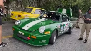 Vehículo participante en la Carrera Panamericana 2026 durante las actividades en Chiapas