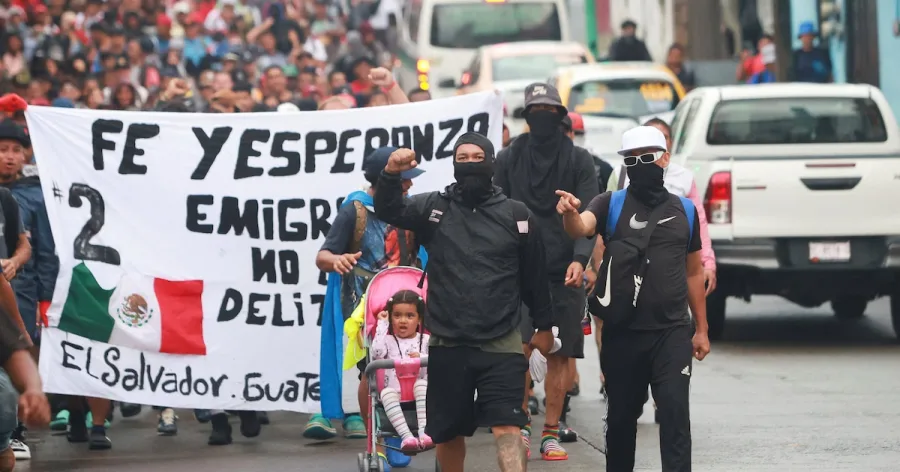 Caravana de migrantes que salió de Tapachula rumbo al norte de México