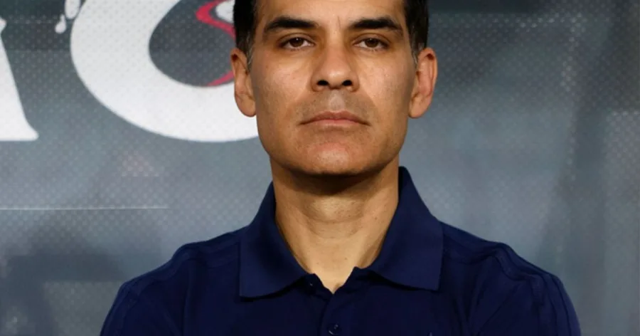 Rafael Márquez durante su primera gira como técnico de la selección mexicana