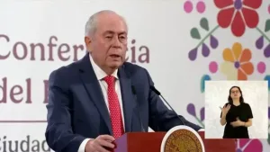 Leonel Cota Montaño durante su gestión como subsecretario de Agricultura