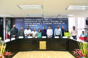 Autoridades del Soconusco durante la presentación del modelo regional de gestión de residuos